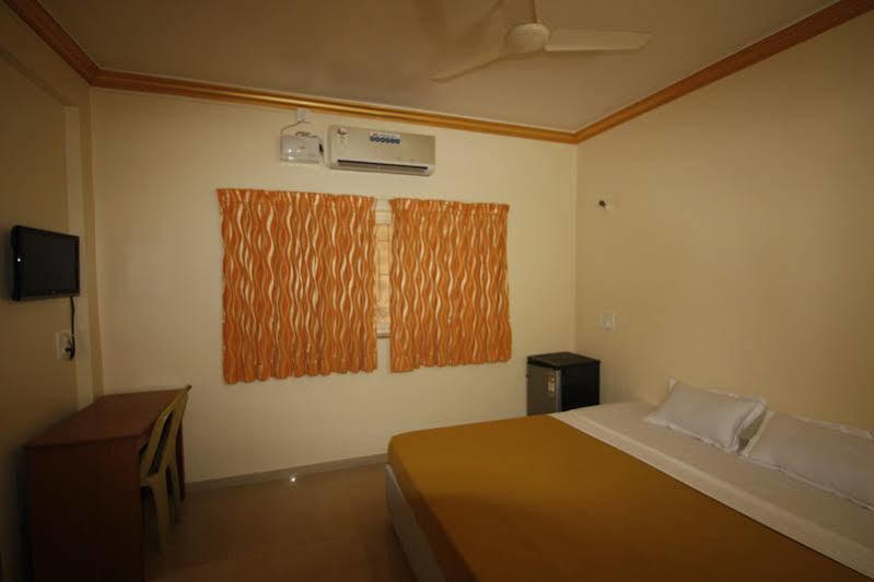 Spot On 39618 El Paso Hotel อารัมบล ภายนอก รูปภาพ