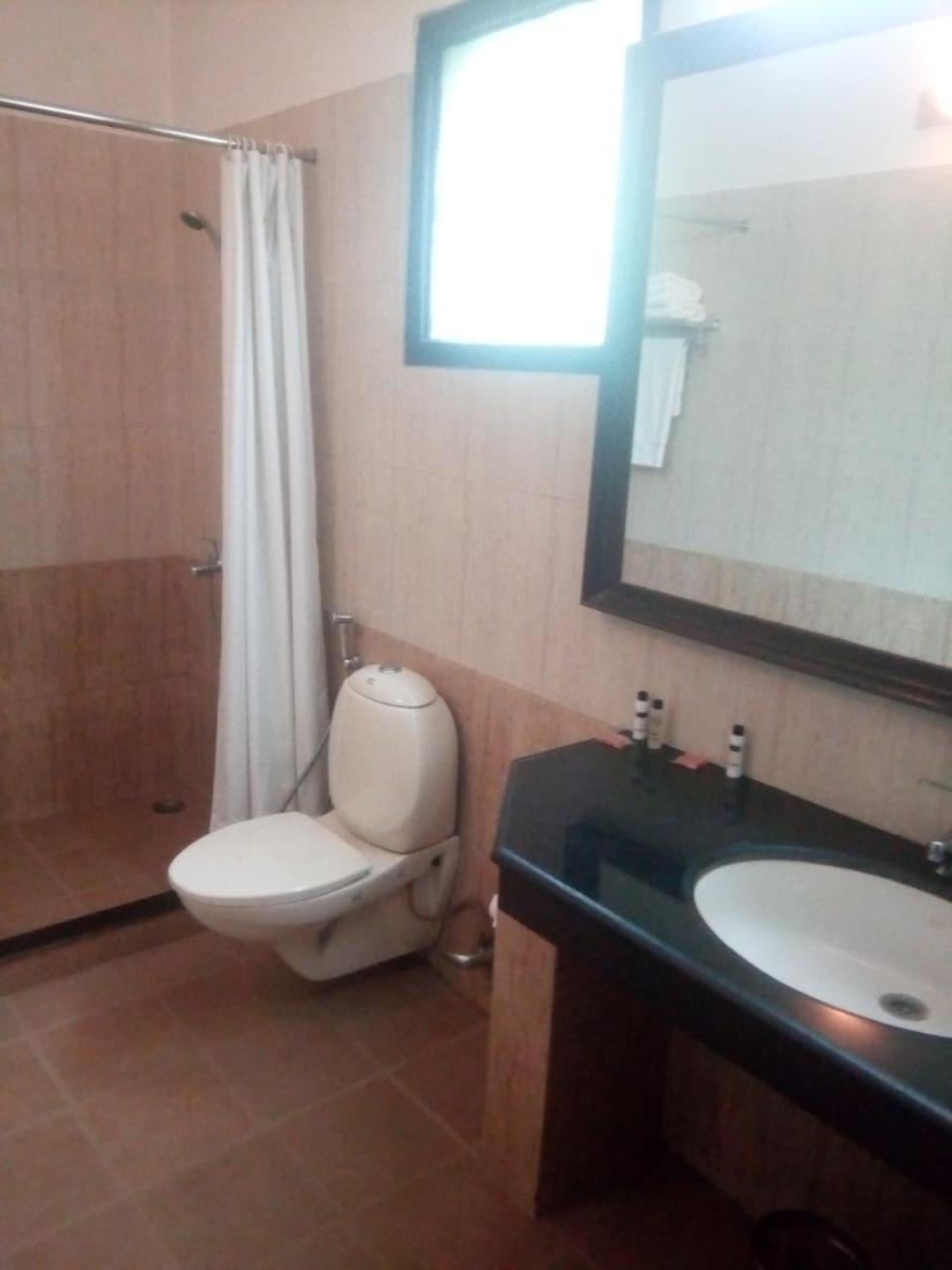 Spot On 39618 El Paso Hotel อารัมบล ภายนอก รูปภาพ